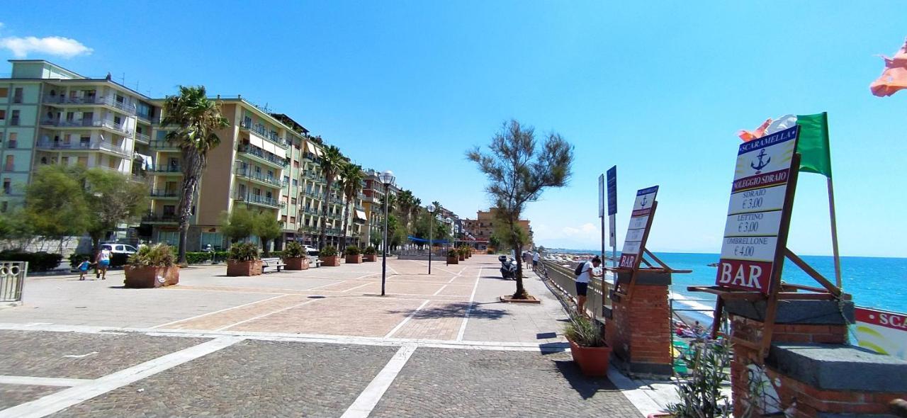 Holiday Home Casa Vacanze Salerno Exterior foto