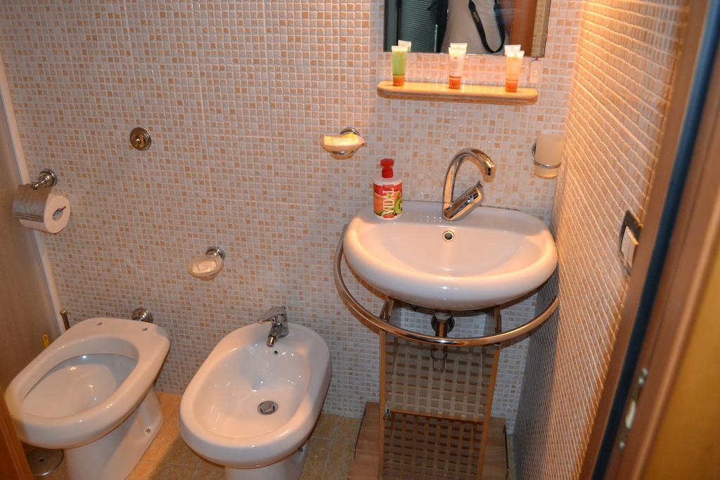 Holiday Home Casa Vacanze Salerno Exterior foto